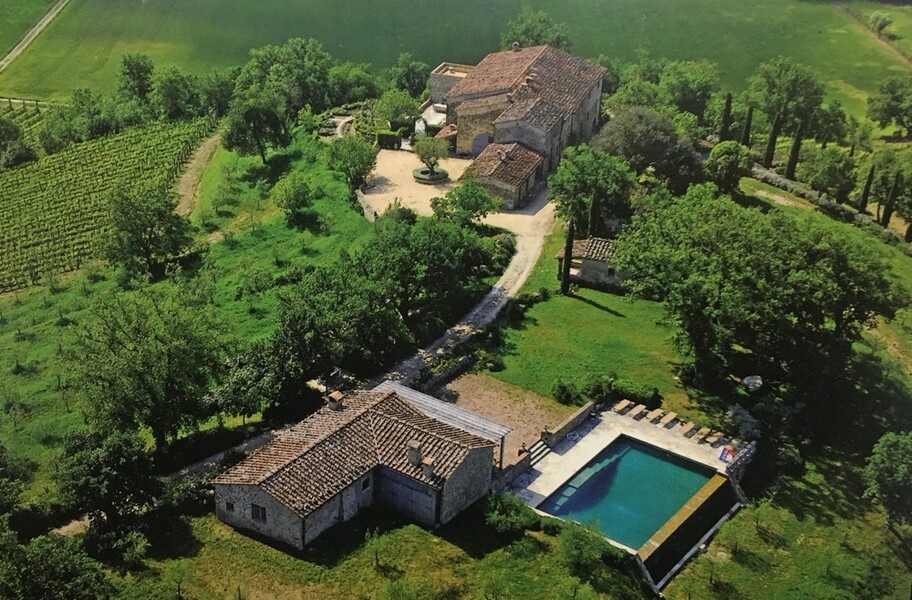 Luftbild der exklusiven Villa Le Porciglia bei Siena in der Toskana