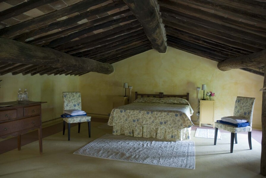 11 Doppelzimmer und 6 2-Bettzimmer sorgen für ausreichend Platz für große Gruppen für einen einmaligen Urlaub in der Toskana