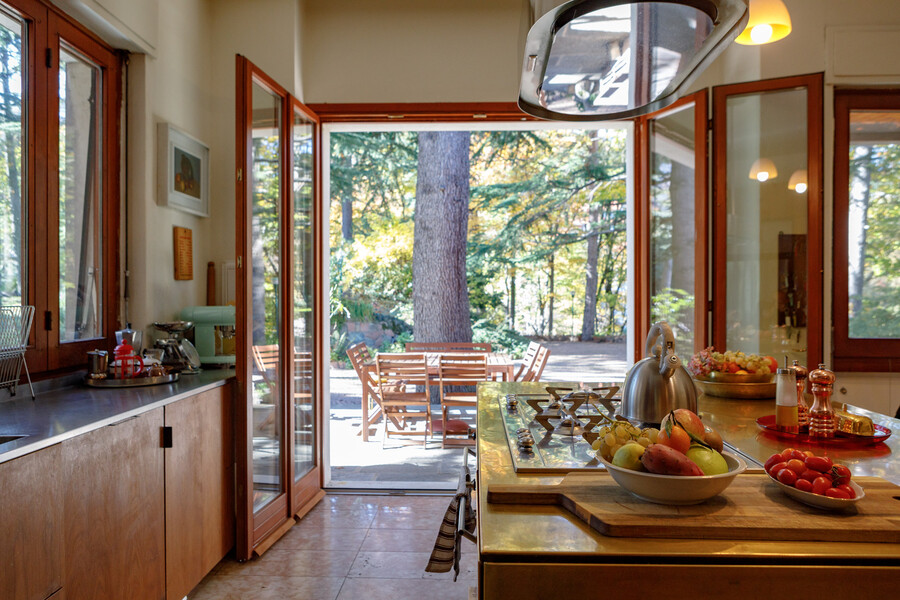 Villa Ponti Bellavista Kitchen open ext doors