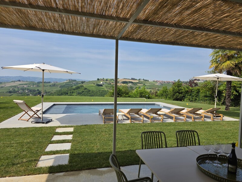 Ginestra terras en zwembad
