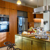 Villa Ponti Bellavista  Kitchen island towards fridge