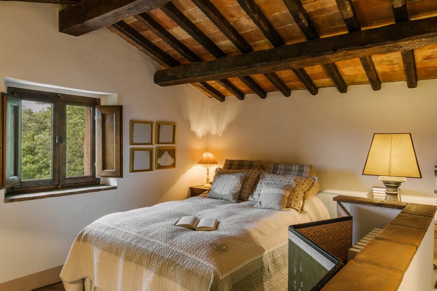 Elegantes Schlafzimmer im Ferienhaus in Italien Col di Marte