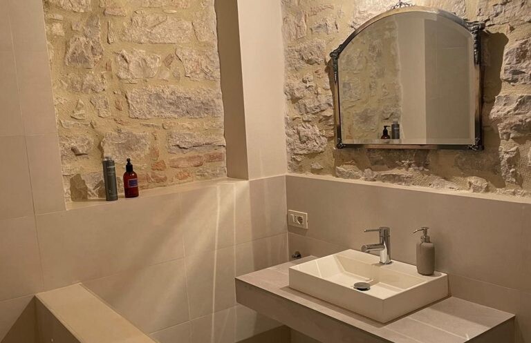Palazzo-Del-Silenzio-Bathroom-Three-768x497
