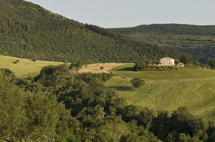 casa olivi le marche vista