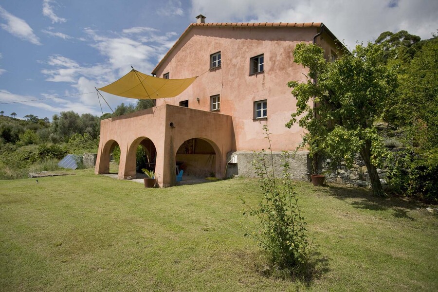 Ferienhaus in Ligurien mit naturbelassenem Grundstück in Levanto