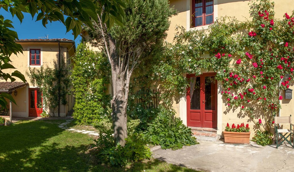 Das Ferienhaus Le Casine begrüßt Sie im typischen toskanischen Baustil