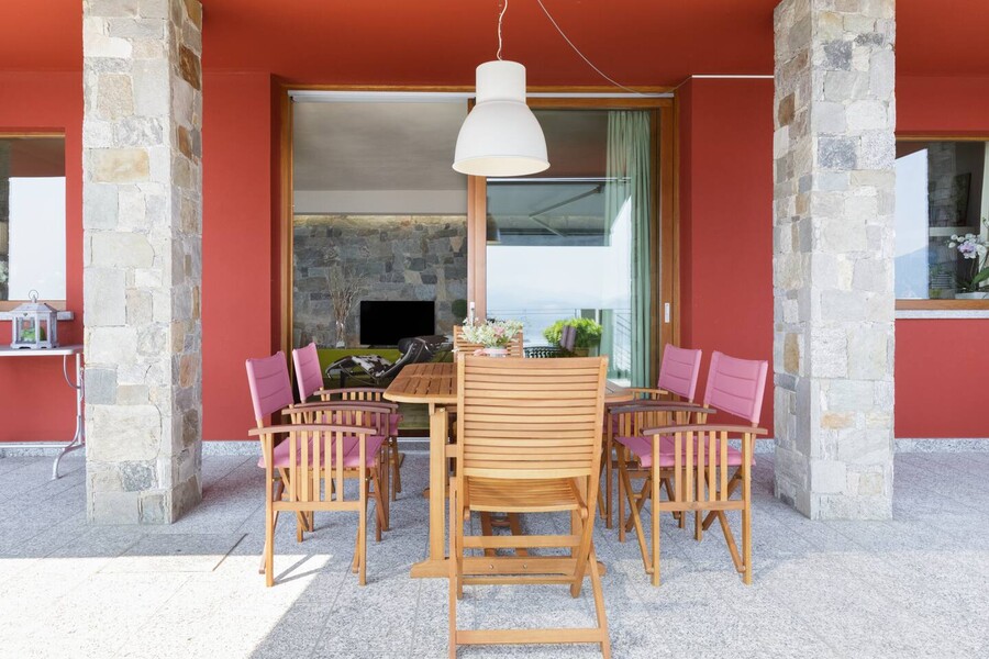 1f195208-88dd-4dec-8007-87d29535f57e