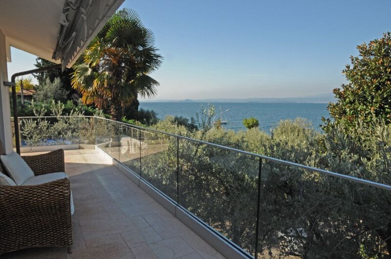 Torri-del-Benaco Lake-Garda Villa Lorena gallery 023 1505202349