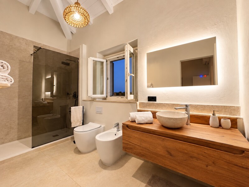 roc villa castiglioncello tuscany bagno ensuite.