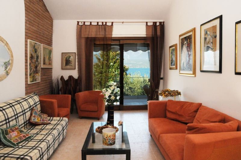 Torri-del-Benaco Lake-Garda Villa Lorena gallery 011 1505202349