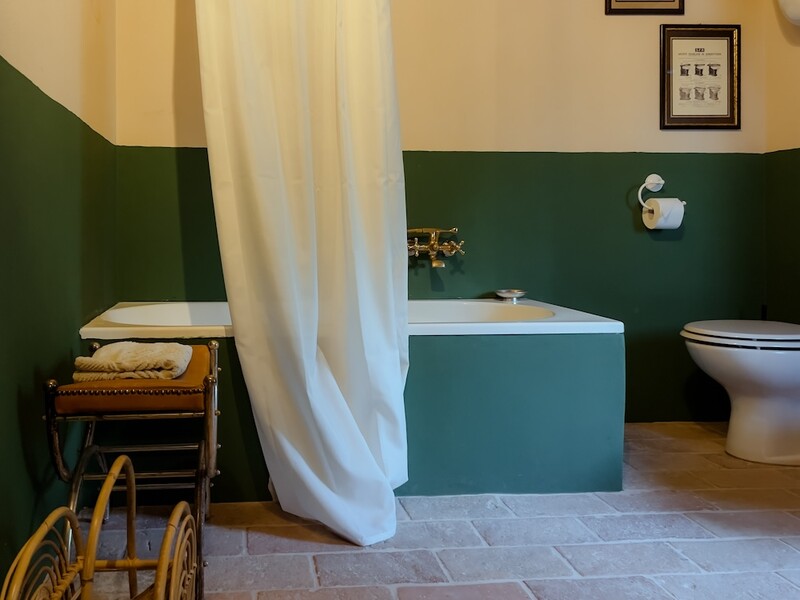 bath tube