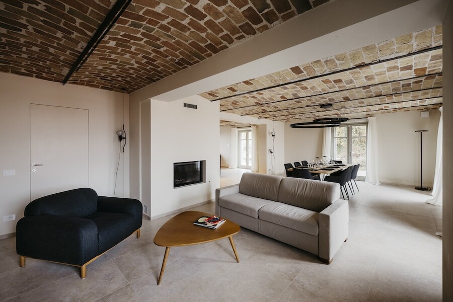 Ginesta salon
