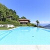 Villa Falcone am Lago Maggiore mit Pool und Blick auf den See