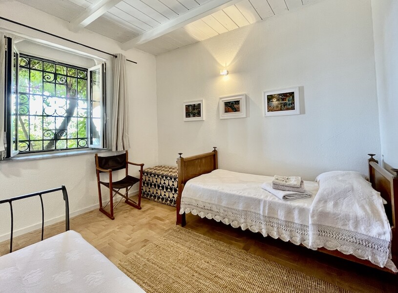 b5bedroom portico